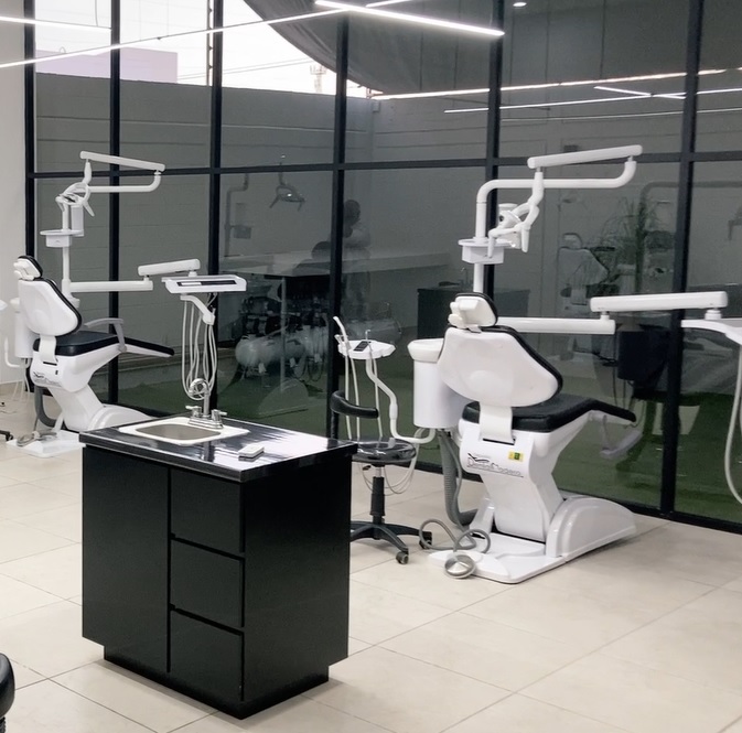Instituto Dental abre sus puertas en Los Mochis, ofrece diplomados en varias especialidades -